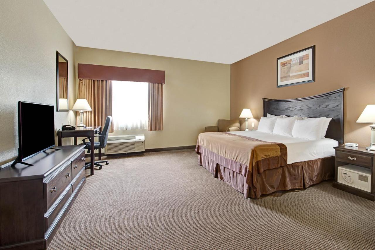 Baymont By Wyndham Decatur Otel Dış mekan fotoğraf
