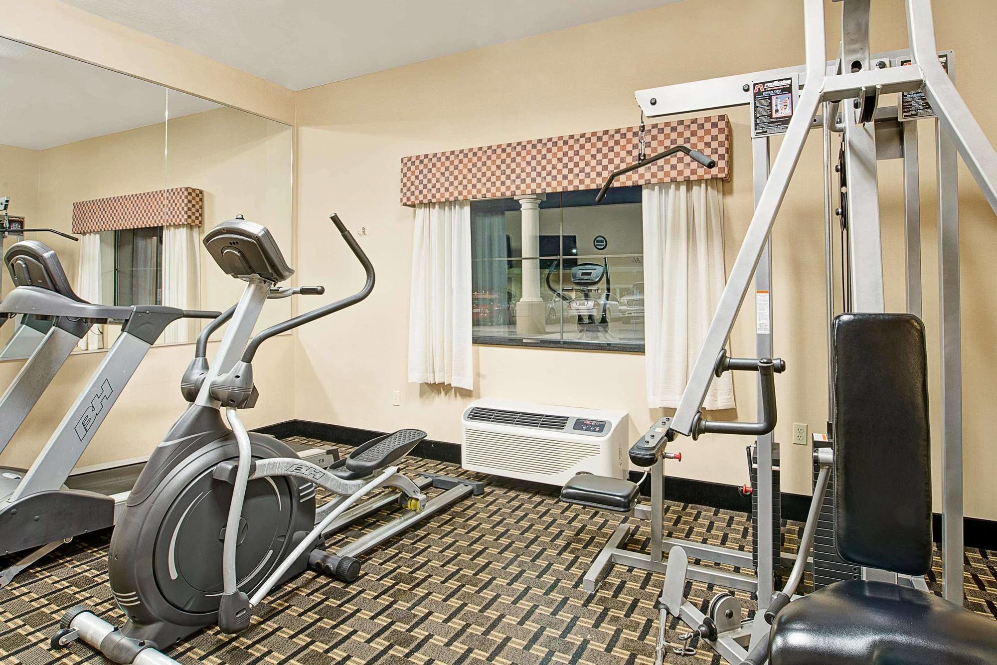 Baymont By Wyndham Decatur Otel Dış mekan fotoğraf